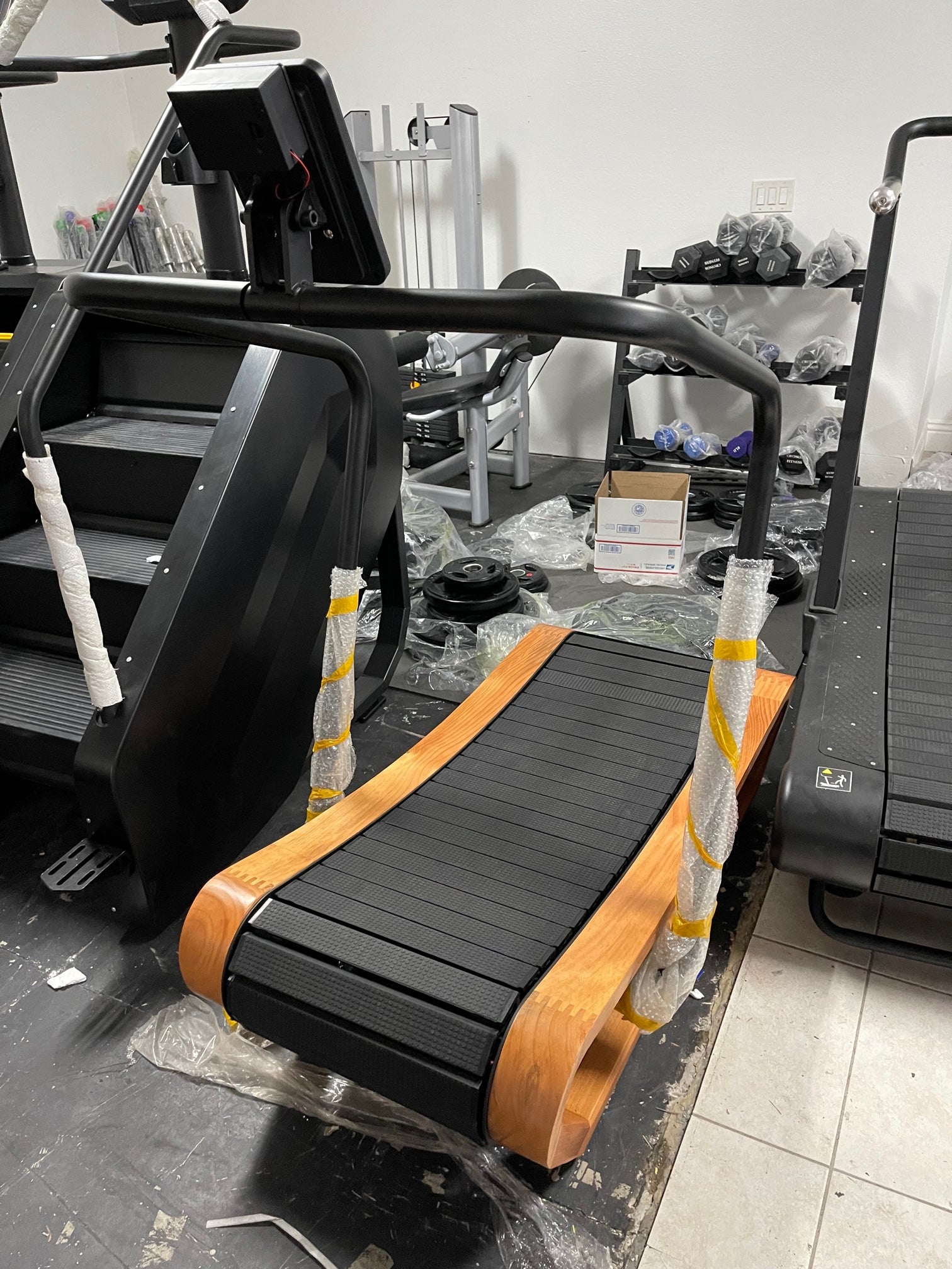 Wooden Curved treadmill Commercial  CTW010